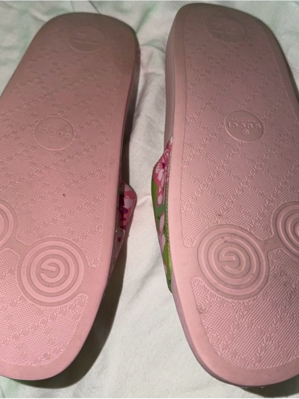 Gucci Pink Footbed Floral Green Strap Slides with Blue GG Emblem - Picture 3 of 3